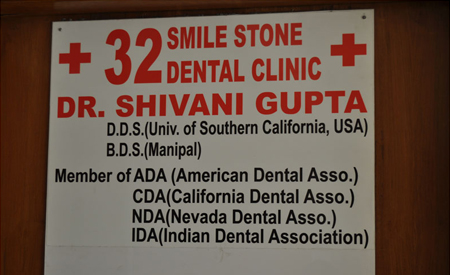 32 Smile Stone Board